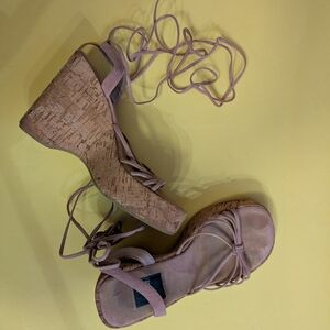 Chic Cork Wedge Sandals in Pink